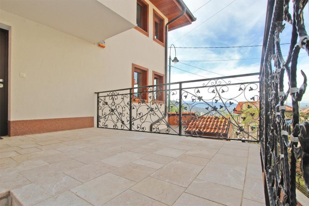 Imas Apartment Sarajevo Buitenkant foto